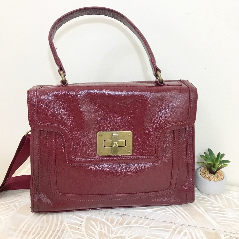 Simply Vera Wang Messenger Bag Crossbody